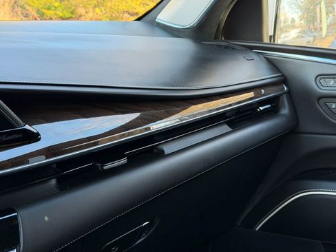 Used 2021 Cadillac Escalade Premium Luxury Platinum image 29