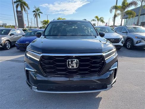 Used 2023 Honda Pilot Elite image 7