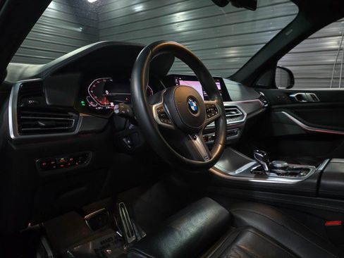 Used 2019 BMW X5 xDrive50i w/ M Sport Package image 10