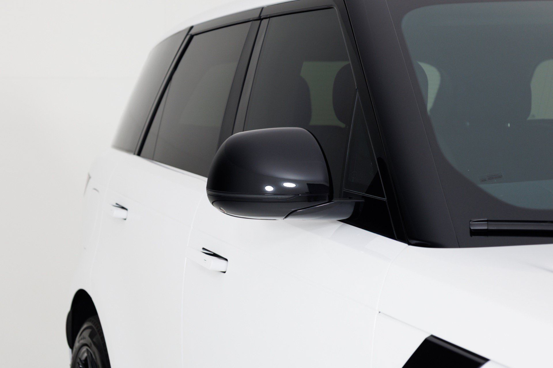 Used 2024 Land Rover Range Rover Sport SE AWD/4WD image 70