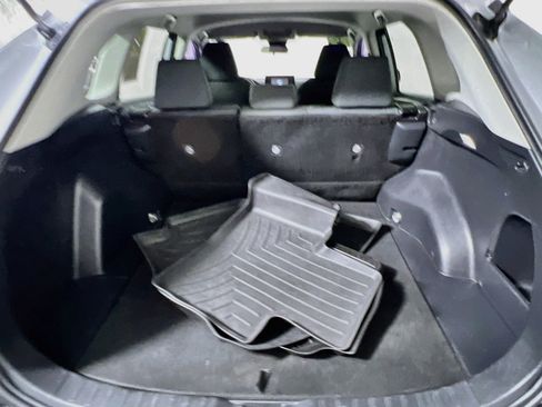 Used 2022 Toyota RAV4 LE FWD image 34