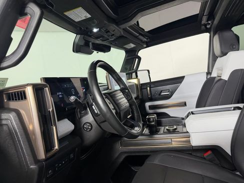 Used 2025 GMC Hummer EV 2X AWD/4WD image 23