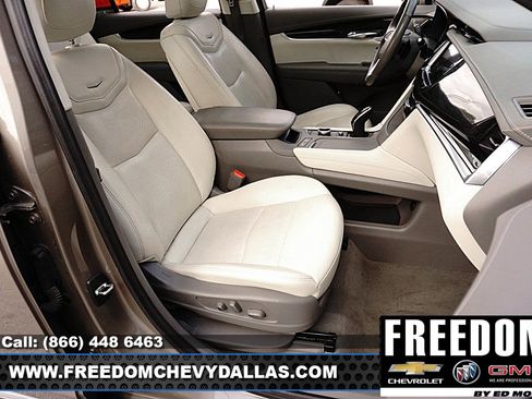 Certified 2023 Cadillac XT6 Premium Luxury image 13