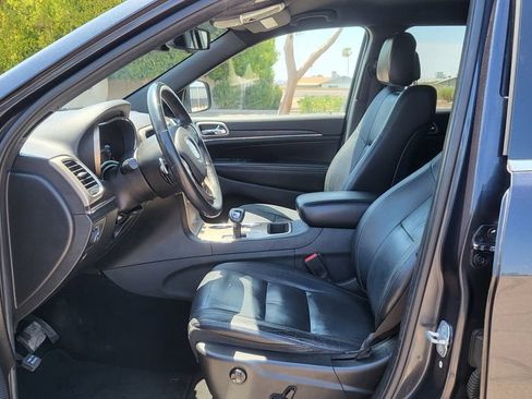 Used 2014 Jeep Grand Cherokee Limited RWD image 29