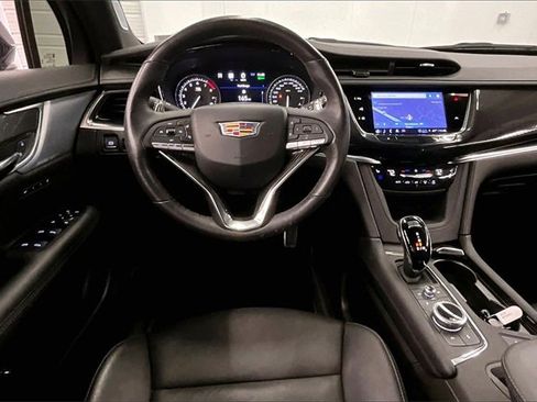 Used 2024 Cadillac XT6 Sport w/ Technology Package image 5