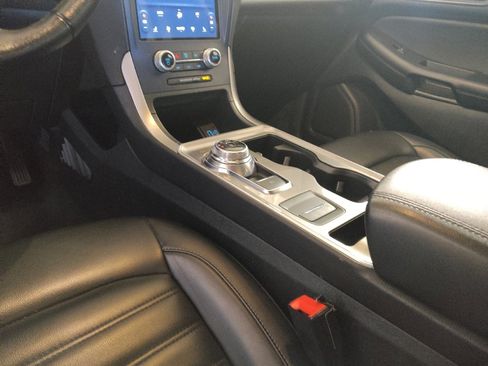 Used 2023 Ford Edge SEL image 26