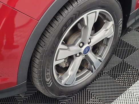 Used 2017 Ford Escape SE w/ Equipment Group 201A FWD image 31