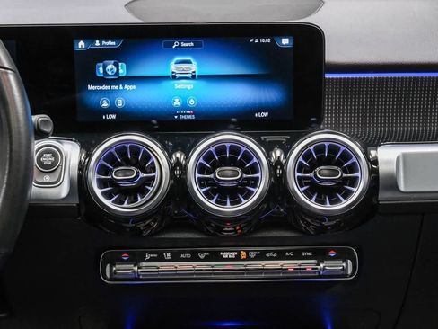 Certified 2023 Mercedes-Benz GLB 250 4MATIC image 16