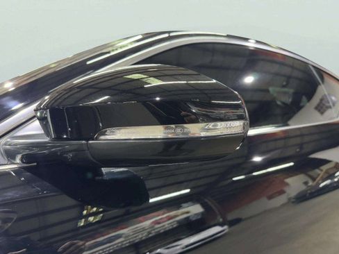 Used 2018 Jaguar F-TYPE Coupe image 11