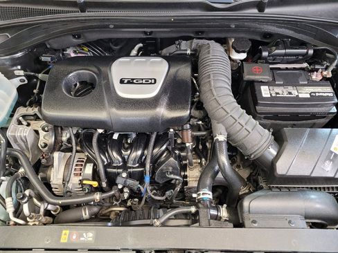 Used 2018 Hyundai Elantra GT Sport image 30