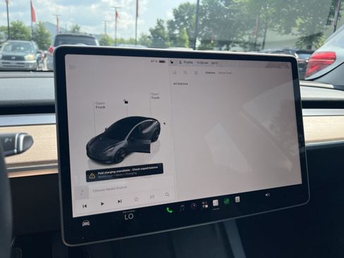 Used 2023 Tesla Model 3 Standard Range RWD image 16