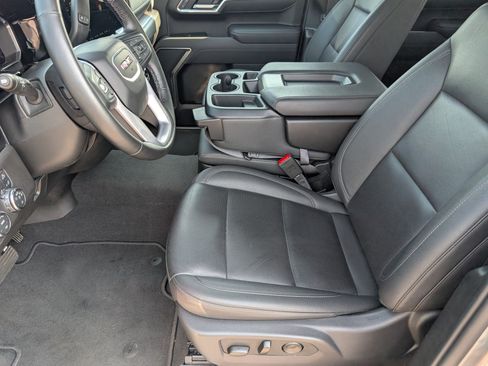 Used 2026 GMC Sierra 1500 SLT AWD/4WD image 11