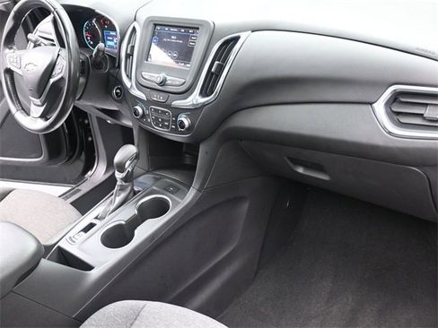 Used 2022 Chevrolet Equinox LT image 29