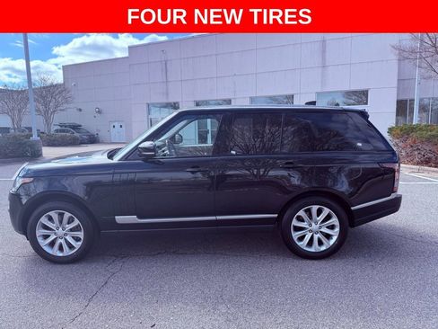 Used 2017 Land Rover Range Rover HSE image 5