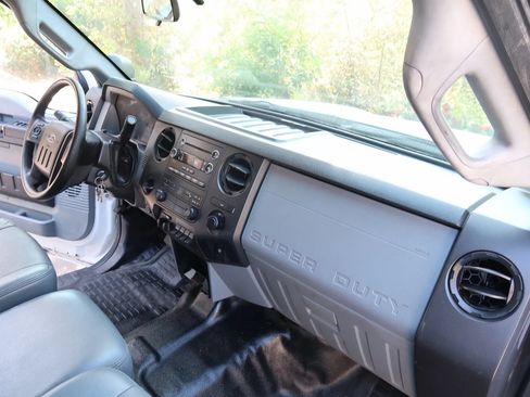Used 2014 Ford F450 XL w/ Power Equipment Group RWD image 36