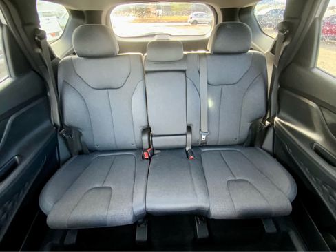 Used 2023 Hyundai Santa Fe SEL image 27