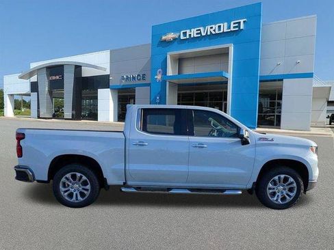 New 2026 Chevrolet Silverado 1500 LTZ w/ Z71 Off-Road Package AWD/4WD image 4