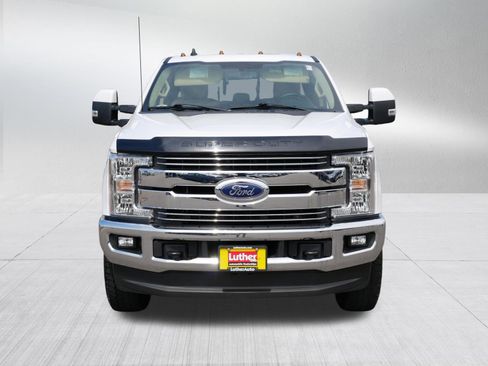 Used 2019 Ford F350 Lariat w/ Lariat Value Package image 2