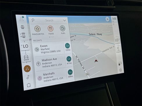 Used 2024 Land Rover Range Rover Velar S image 19