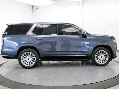 Used 2021 Cadillac Escalade Premium Luxury w/ Driver Assist Tech Package AWD/4WD image 8
