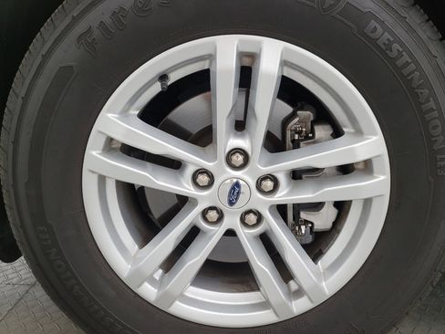 Used 2022 Ford Explorer XLT RWD image 31