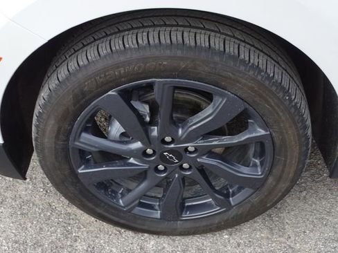 Used 2024 Chevrolet Equinox RS image 17