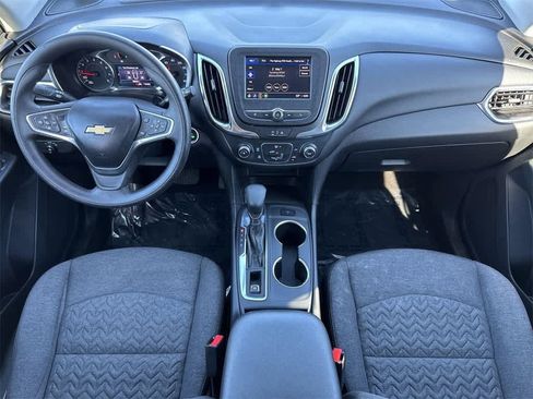 Used 2022 Chevrolet Equinox LT image 11