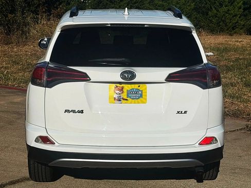 Used 2017 Toyota RAV4 XLE image 9
