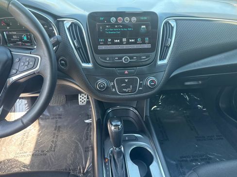 Used 2016 Chevrolet Malibu LT image 26