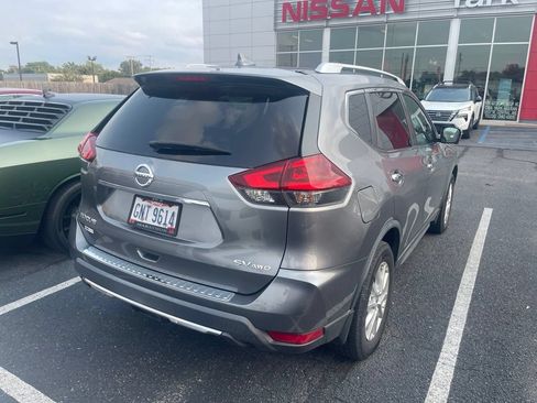 Used 2018 Nissan Rogue SV w/ Premium Package AWD/4WD image 4