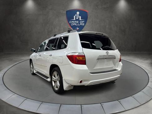 Used 2010 Toyota Highlander Limited FWD image 3