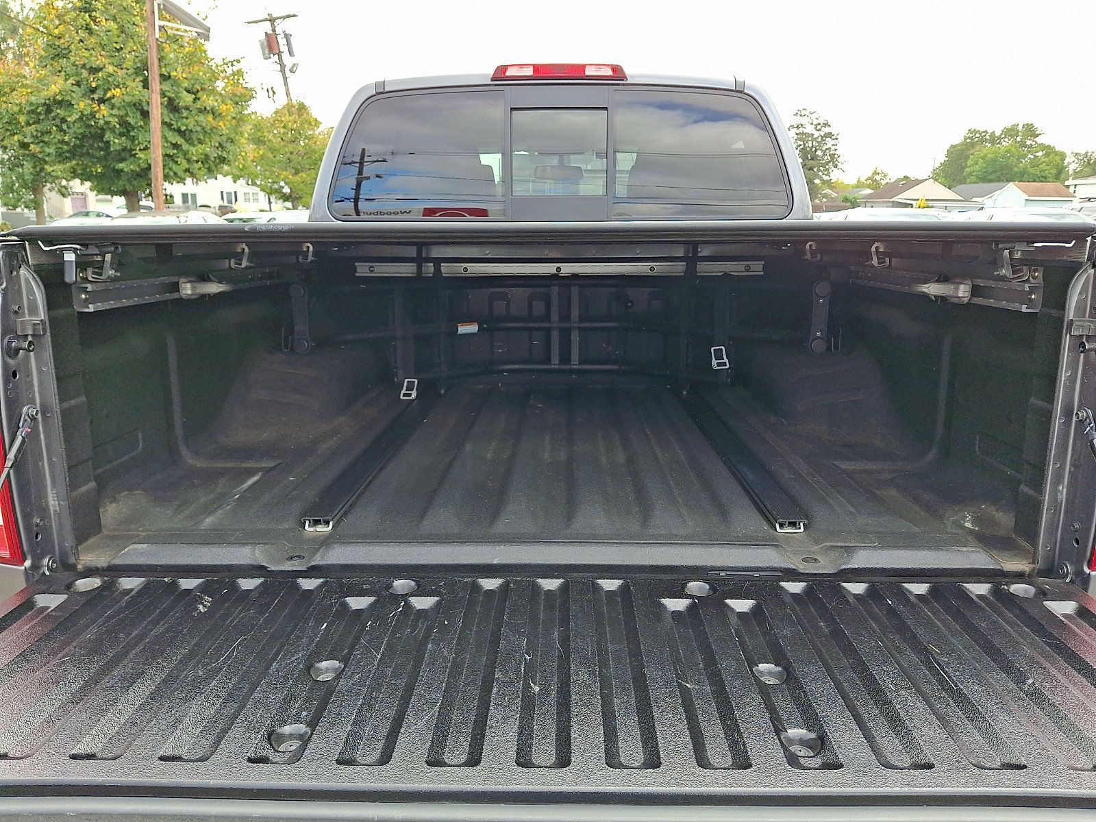 Certified 2021 Nissan Frontier SV w/ Midnight Edition Floor Mats AWD/4WD image 28