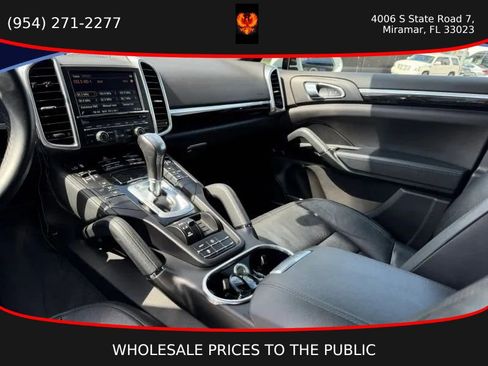 Used 2016 Porsche Cayenne AWD/4WD image 11