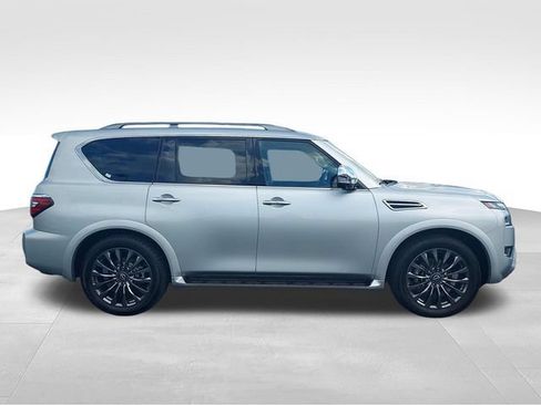 Used 2023 Nissan Armada Platinum w/ Captain's Chairs Package RWD image 6
