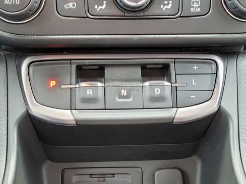 Used 2022 GMC Terrain AT4 w/ Infotainment Package II image 22