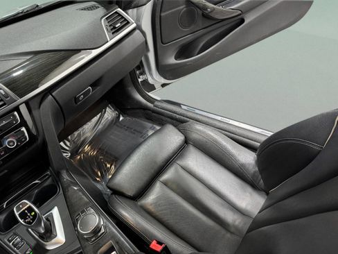 Used 2018 BMW 430i Convertible image 17