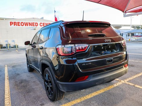 Used 2025 Jeep Compass Latitude w/ Altitude Special Edition AWD/4WD image 10