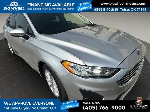 Used 2019 Ford Fusion SE FWD image 3