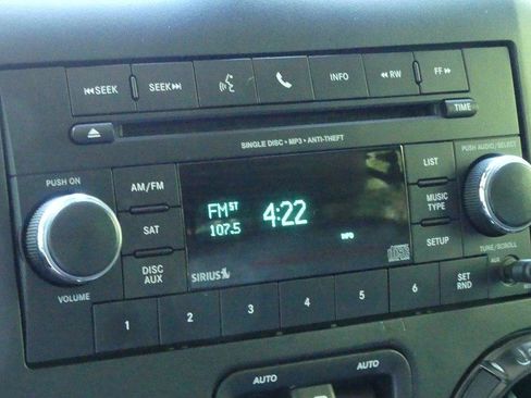 Used 2018 Jeep Wrangler Unlimited Rubicon AWD/4WD image 19