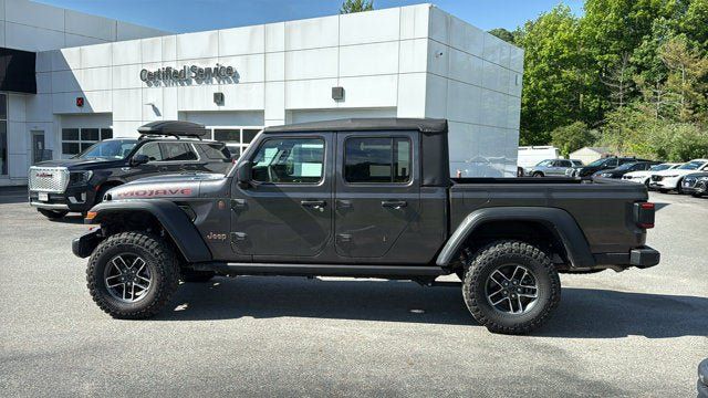 Used 2026 Jeep Gladiator Mojave w/ Safety Group AWD/4WD image 4