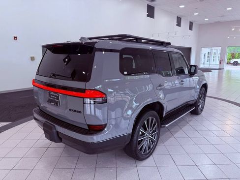 Used 2024 Lexus GX 550 w/ Accessory Package (31) AWD/4WD image 17