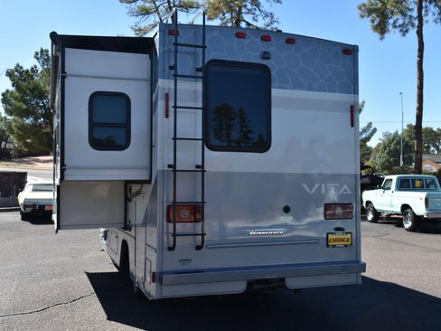 Used 2022 Mercedes-Benz Sprinter 3500 image 4