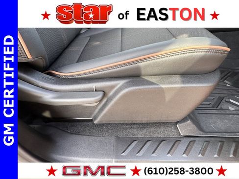 Certified 2025 GMC Canyon AT4 image 12