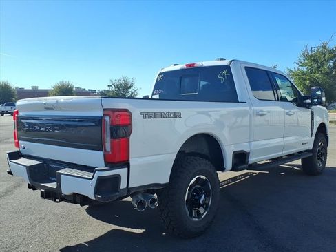 New 2026 Ford F250 Platinum w/ Tremor Off-Road Package image 4