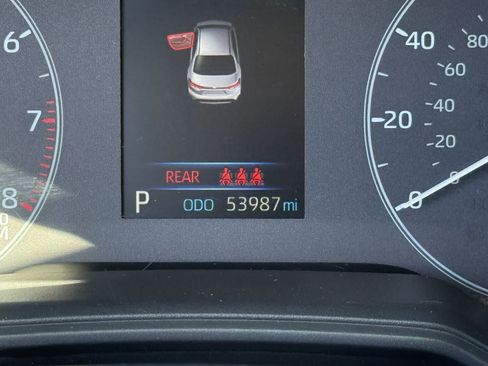 Used 2024 Toyota Corolla LE FWD image 17