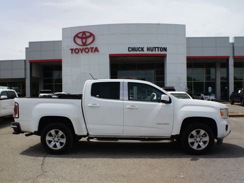 Used 2016 GMC Canyon SLE image 1