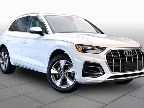 Used 2023 Audi Q5 2.0T Premium Plus w/ Premium Plus Package AWD/4WD image 3
