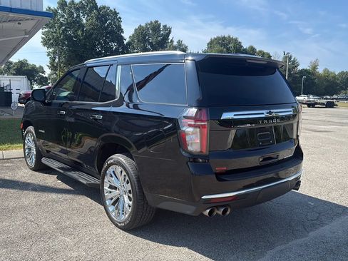 Used 2021 Chevrolet Tahoe Premier w/ Premium Package AWD/4WD image 3