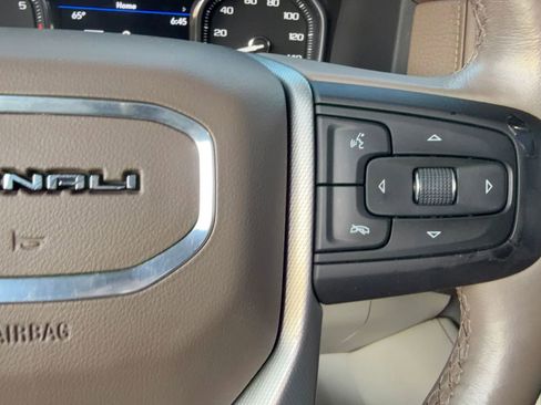 Used 2021 GMC Yukon XL Denali w/ Denali Ultimate Package RWD image 17