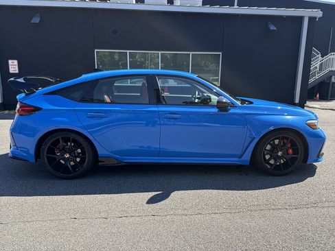 Used 2023 Honda Civic Type R image 14